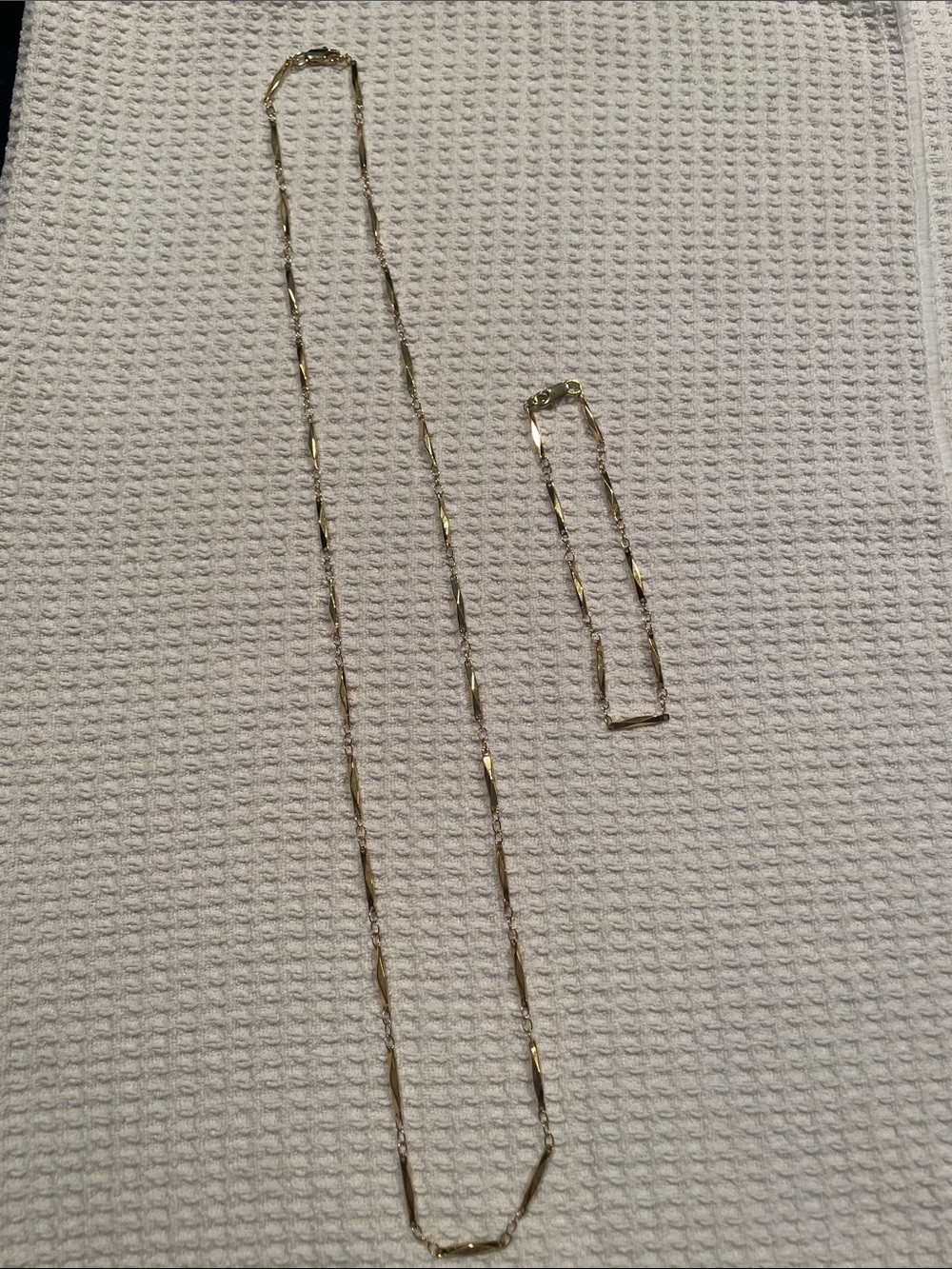 Delicate Gold-Tone Twist Link Necklace and Bracelet set for Women